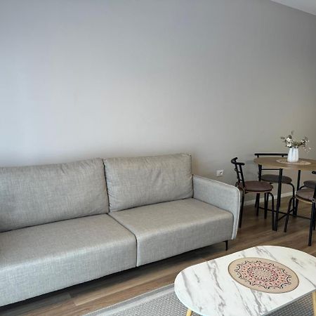 Olivia House Lägenhet Yzberishti Exteriör bild